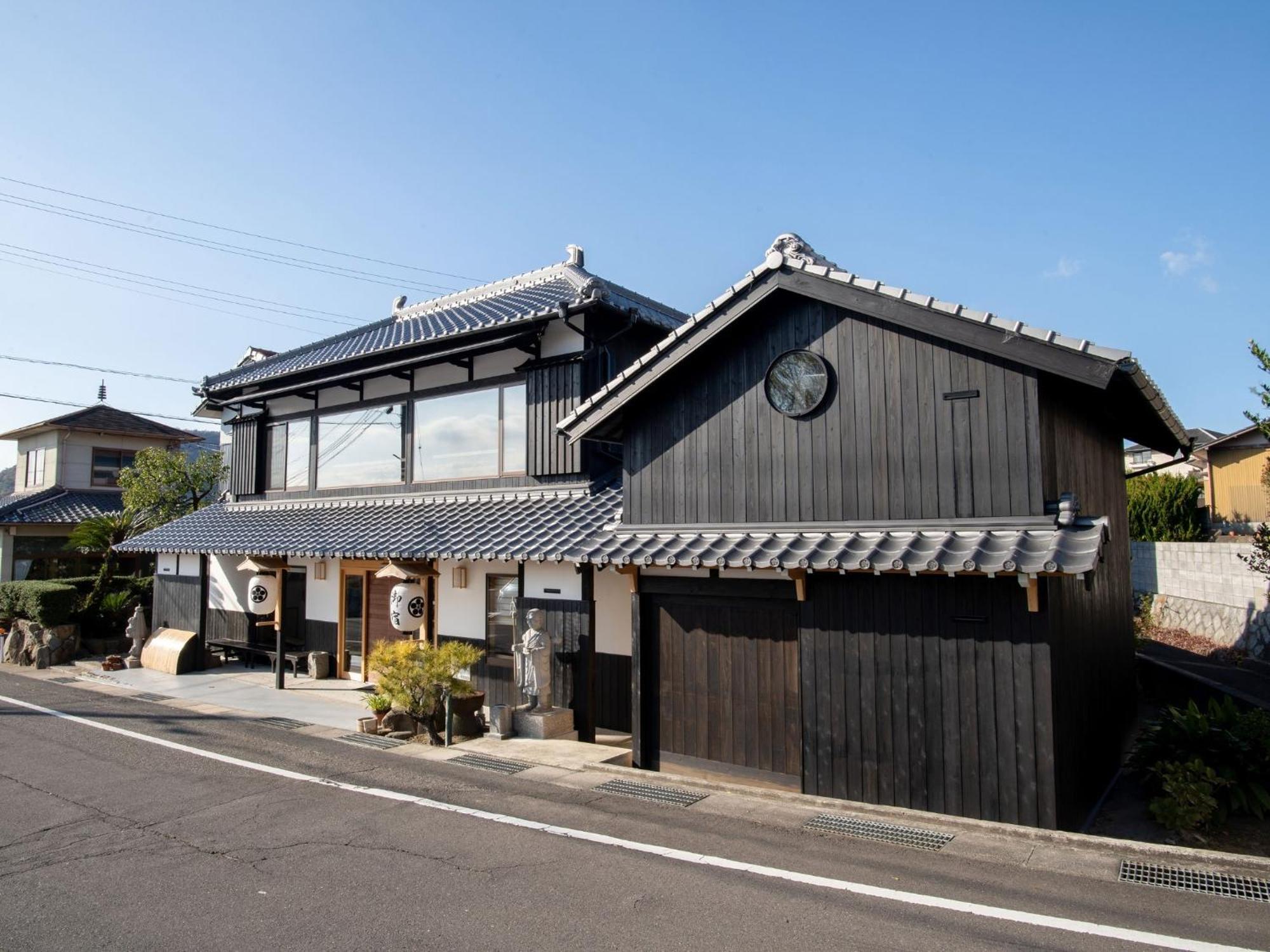 Takayanagi Ryokan - Vacation STAY 88522v Takamatsu Bagian luar foto